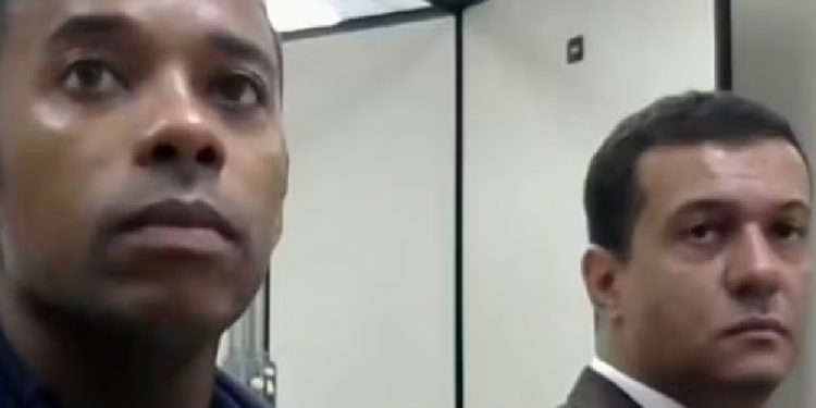 Robinho pede ao STF para deixar o regime fechado