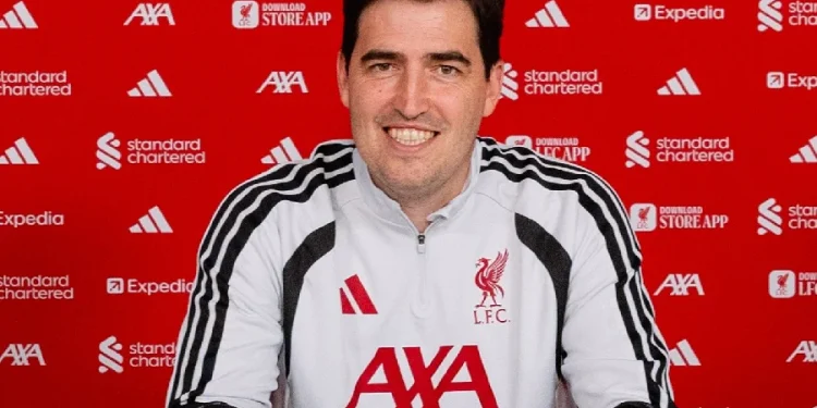 Quem é Andoni Iraola, novo técnico do Liverpool